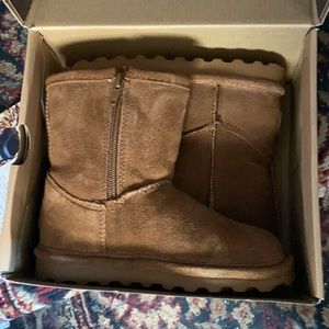 Size 11 toddler bear paws